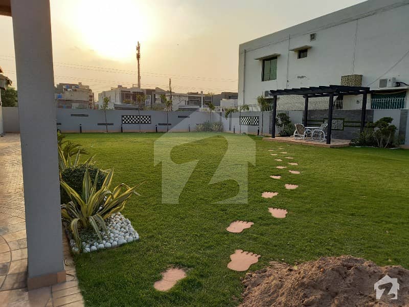 Brand New 2 Kanal House With 1 Kanal Lawn