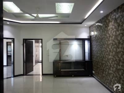 ویسٹ وُوڈ ہاؤسنگ سوسائٹی لاہور میں 8 کمروں کا 2 کنال مکان 5.5 کروڑ میں برائے فروخت۔