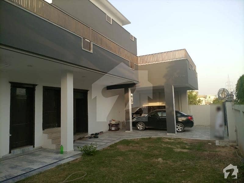 60x90 Beautiful House For Sale