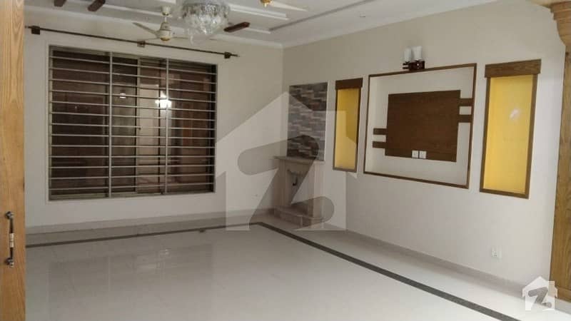 1 Kanal House For Rent