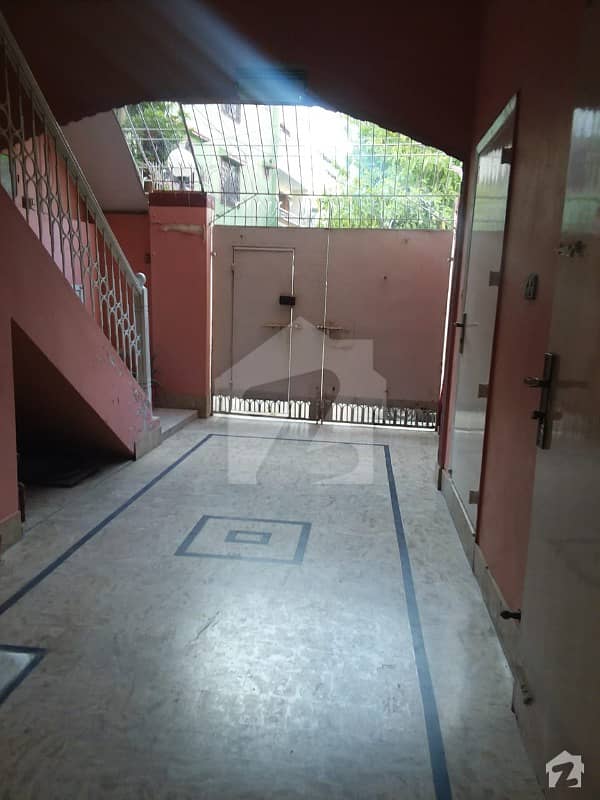 135 Square Yards House In Gulshan-e-Iqbal Town For Sale