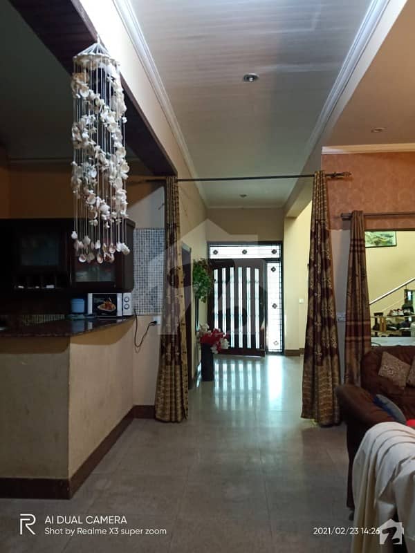 نشیمنِ اقبال فیز 1 نشیمنِ اقبال لاہور میں 6 کمروں کا 1 کنال مکان 3.4 کروڑ میں برائے فروخت۔