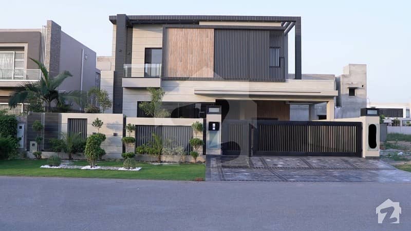 1 KANAL BRAND NEW  MODERN BUNGALOW FOR SALE IN PHASE 7 BY SYED BROTHERS