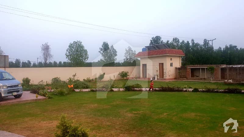 برکی روڈ کینٹ لاہور میں 2 کمروں کا 3 کنال فارم ہاؤس 1.98 کروڑ میں برائے فروخت۔