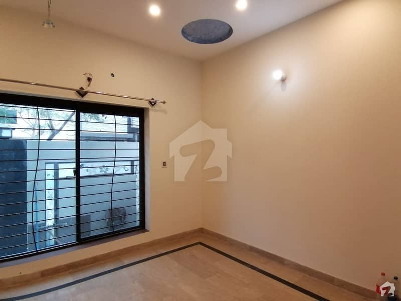 A 1 Kanal House Located In Sukh Chayn Gardens Is Available For Rent