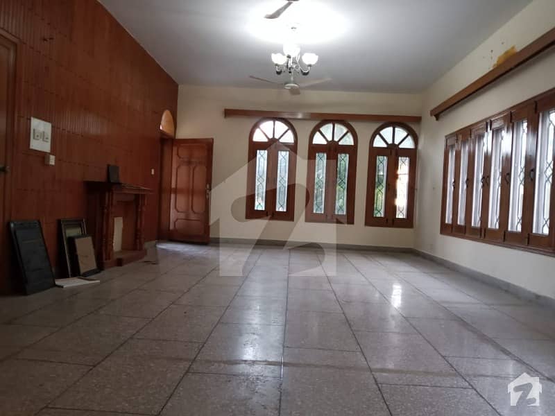 F10 House For Sale With Extra Land