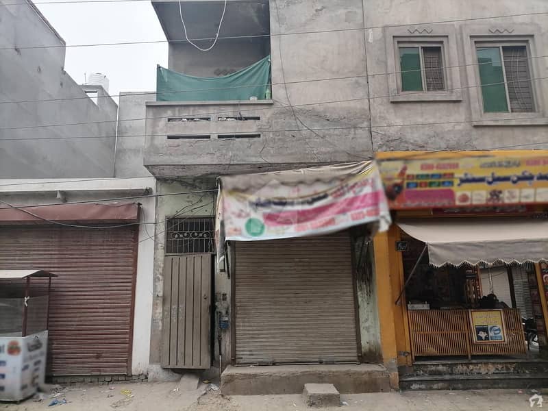 Triple Storey One Shop With Three Flat Peco Road Multan Road