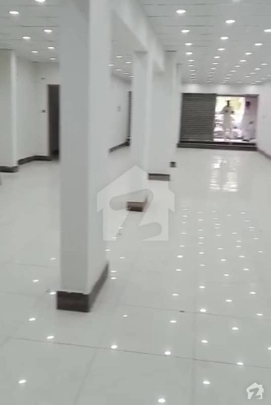 Perfect 1800  Square Feet Shop In Gulshan-E-Iqbal Town For Rent