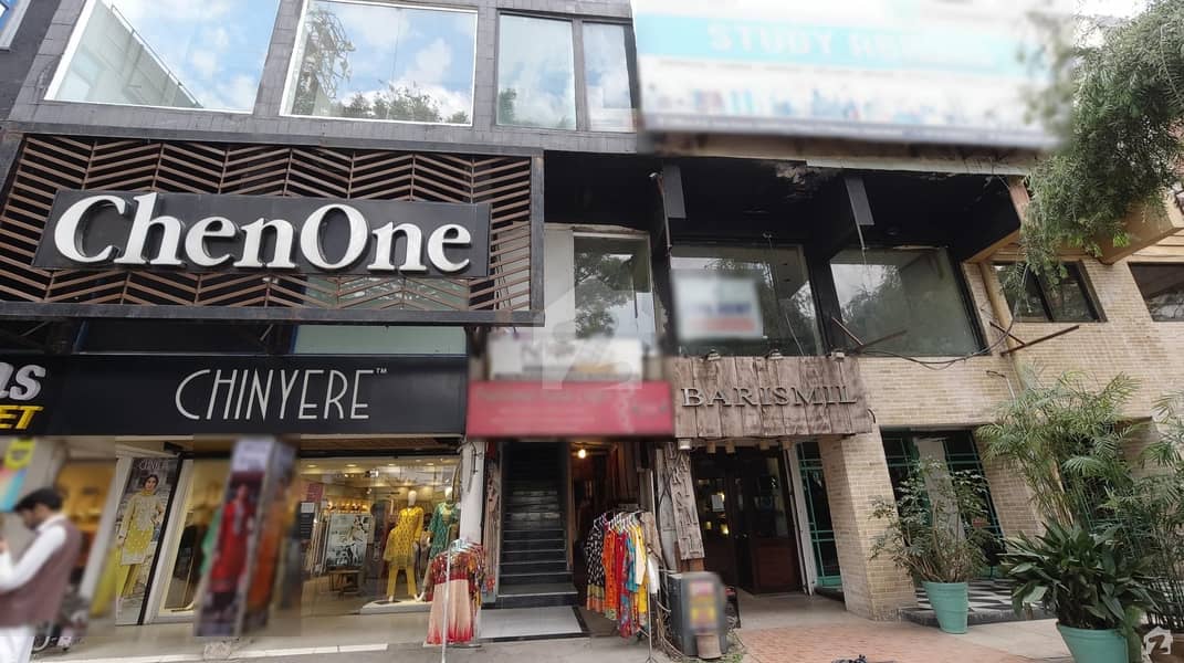 جناح سُپر مارکیٹ ایف ۔ 7 مرکز ایف ۔ 7 اسلام آباد میں 4 مرلہ دکان 2.5 لاکھ میں کرایہ پر دستیاب ہے۔