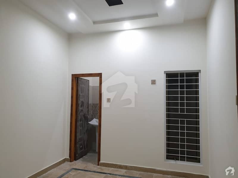 قادر کالونی گجرات میں 2 کمروں کا 4 مرلہ مکان 45 لاکھ میں برائے فروخت۔