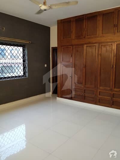 E-11 Studio Flat At 2nd Floor For Rent