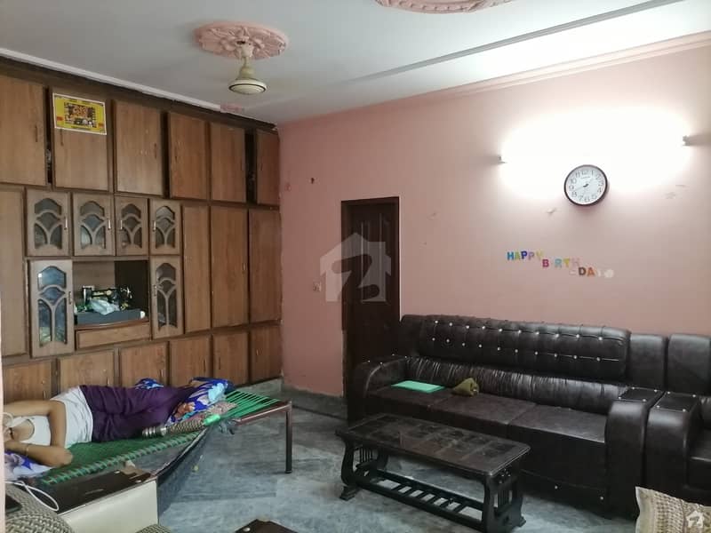 ٹھوکر نیاز بیگ لاہور میں 7 کمروں کا 10 مرلہ مکان 1.95 کروڑ میں برائے فروخت۔