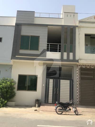 گلشنِ رحیم بورے والہ میں 4 کمروں کا 3 مرلہ مکان 62 لاکھ میں برائے فروخت۔