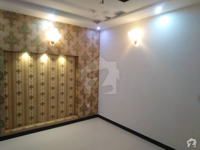 ڈی ایچ اے فیز 6 ڈیفنس (ڈی ایچ اے) لاہور میں 5 کمروں کا 12 مرلہ مکان 3.6 کروڑ میں برائے فروخت۔