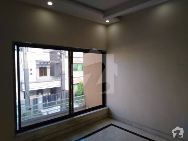 Gorgeous 1 Kanal Upper Portion For Rent Available In Model Town