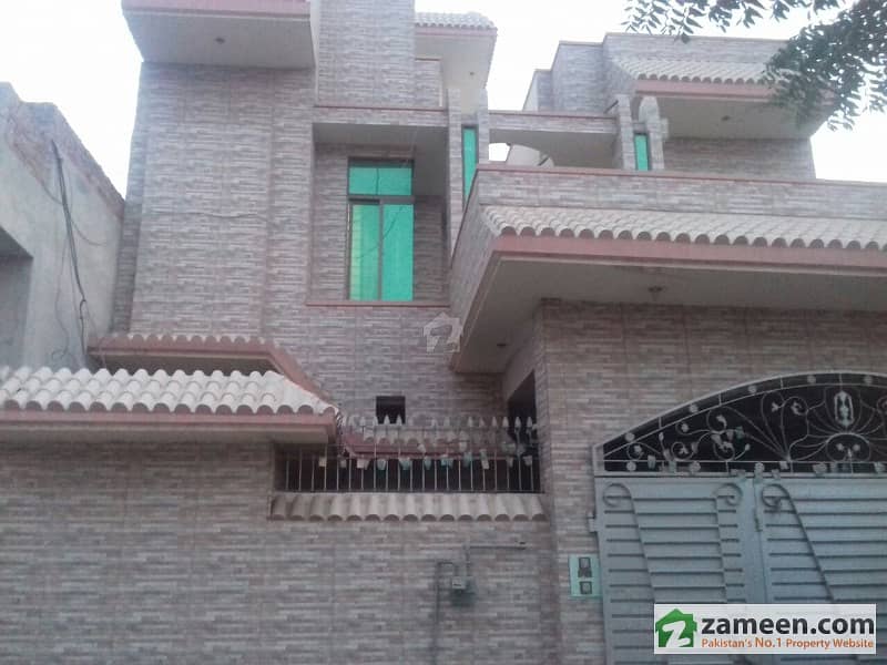 7 Marla Full Renovated Triple Storey House For Sale