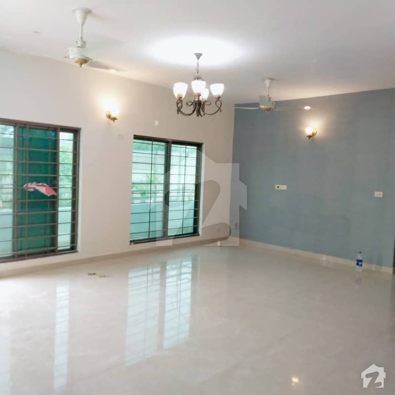 Ground Floor with Gas for Rent in Askari 11