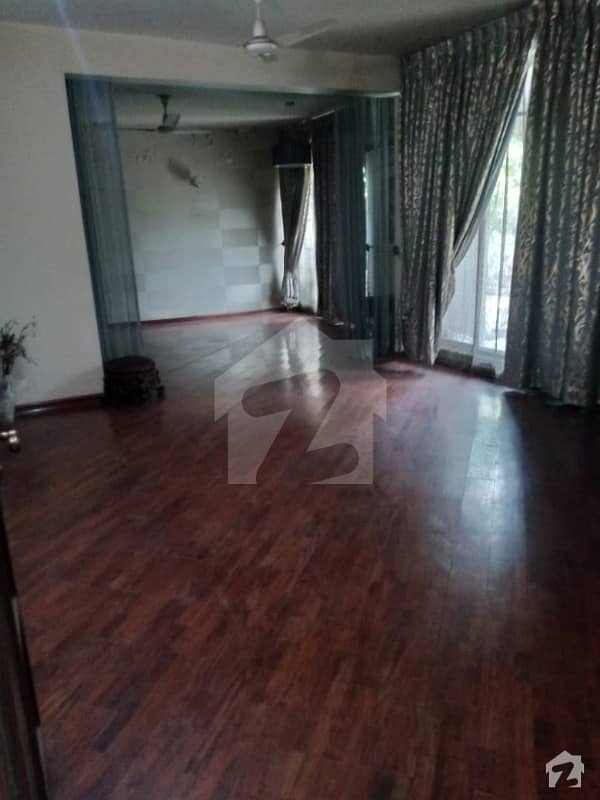 1 Kanal Upper Portion Available For Rent On Hot Location