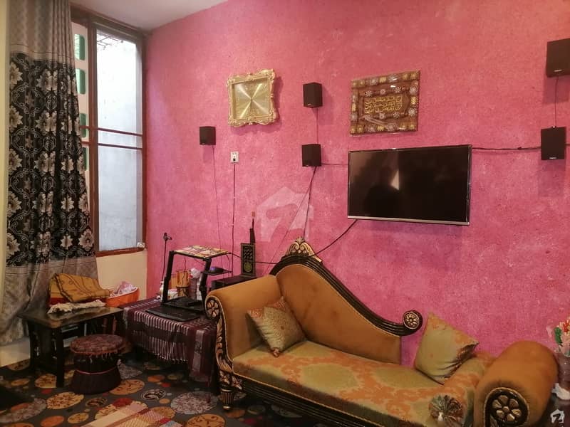 عامر ٹاؤن ہربنس پورہ لاہور میں 3 کمروں کا 4 مرلہ مکان 70 لاکھ میں برائے فروخت۔