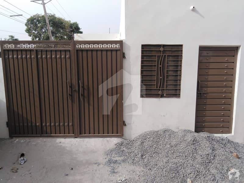 900  Square Feet House Available For Sale In Sadiq Colony, Bahawalpur