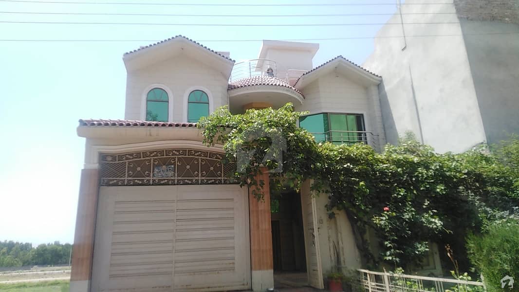 House In Wapda Town Sized 7 Marla Is Available