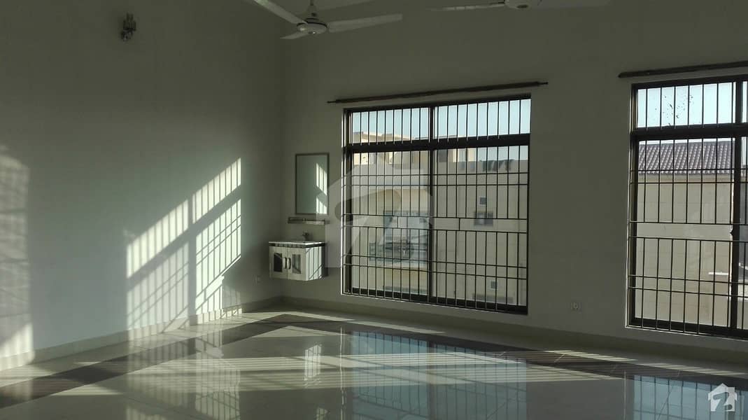 7 Marla House available for sale in Khayaban-e-Tanveer if you hurry