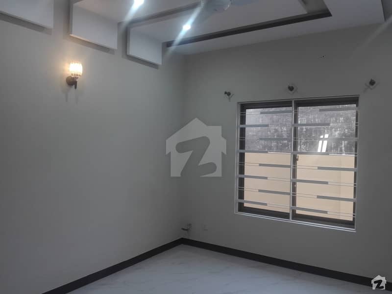 500 Square Yards Upper Portion For Rent In F-11 Islamabad