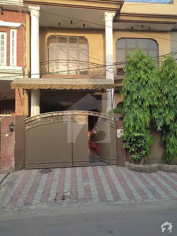 8 Marla Double Storey 3 Bedroom Double Tv Lounge Double Car Parking Used House For Sale