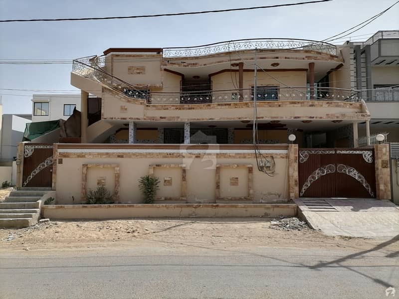 گلشنِ معمار - سیکٹر ایکس گلشنِ معمار گداپ ٹاؤن کراچی میں 6 کمروں کا 16 مرلہ مکان 3.75 کروڑ میں برائے فروخت۔