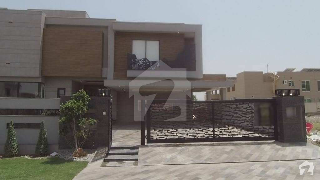 Live Your Stander Haigh 2 Kanal Ideal LOC Action House For Sale In DHA Phase 6 Block E