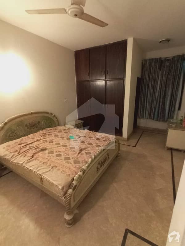 G11 Fully Furnished Room With Kitchen Ideal For Female Bachelor