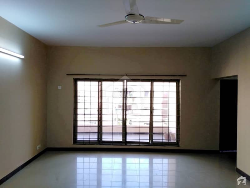 Main Boulevard 2nd Floor Flat Is Available For Sale In G +3 Building