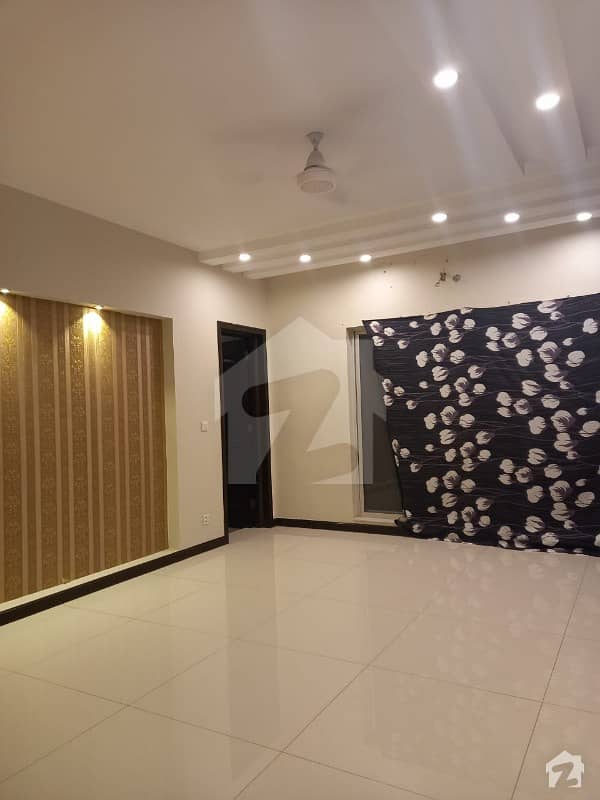 1 KANAL BRAND NEW FULL HOUSE FOR RENT IN DHA PHASE 6 LAHORE