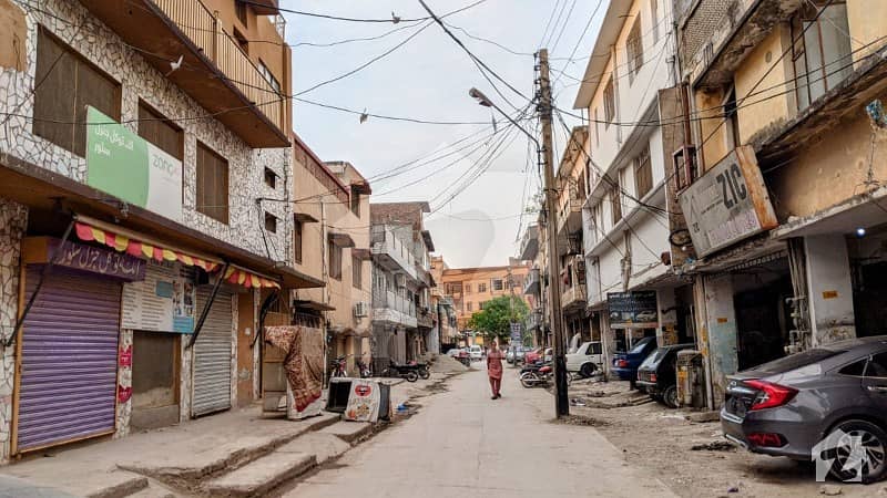 اصغر مال روڈ راولپنڈی میں 7 کمروں کا 5 مرلہ مکان 2.05 کروڑ میں برائے فروخت۔
