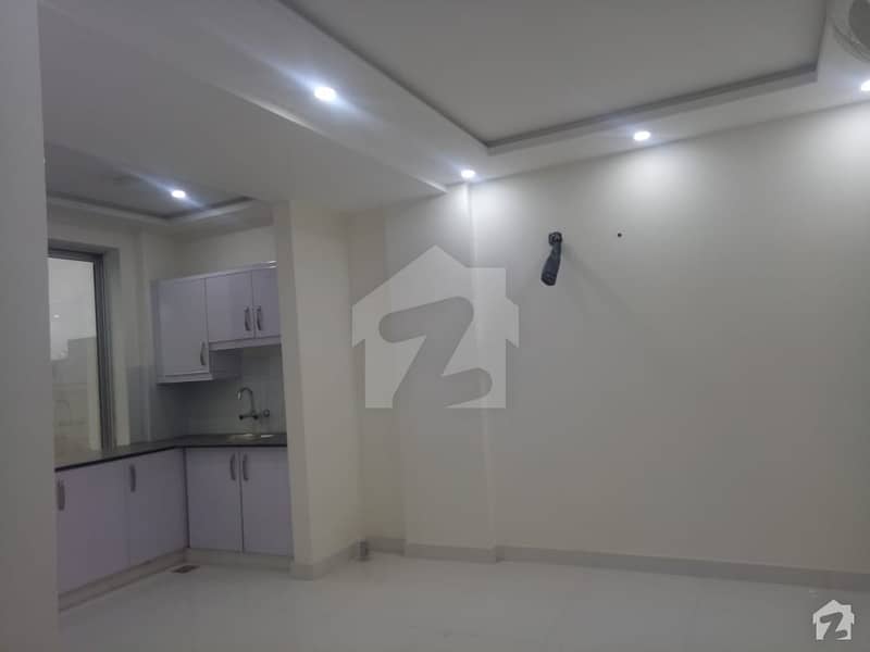 Upper Portion Of 675  Square Feet In Shershah Colony - Raiwind Road For Rent