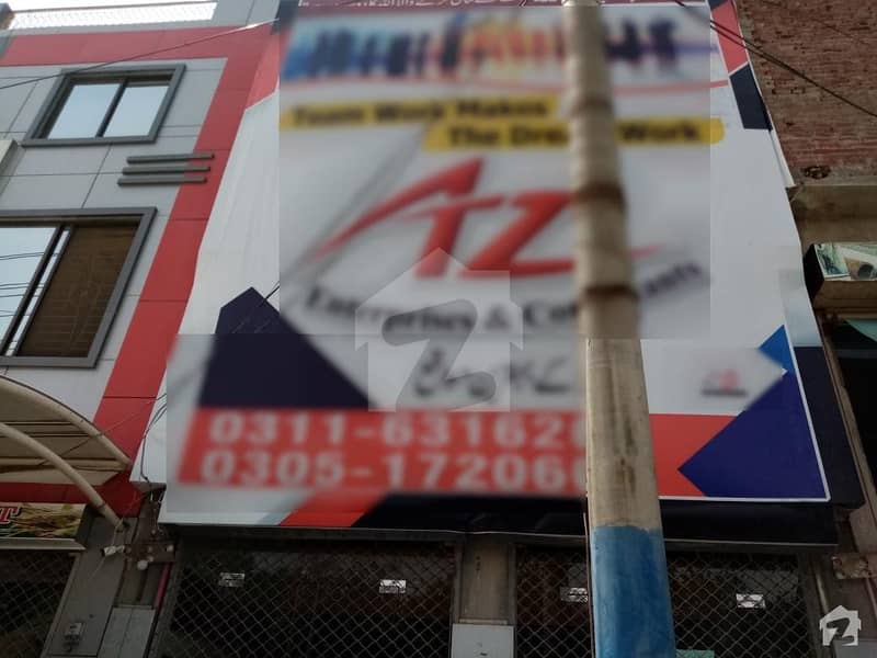 In Benazir Road 675  Square Feet Shop For Rent