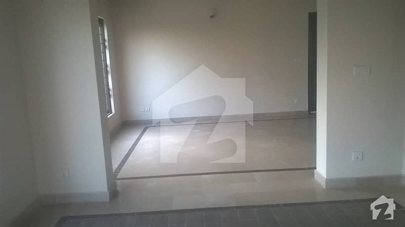 G 9/1 30x50 Corner House For Sale