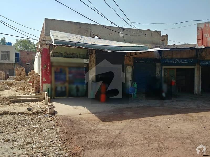 12.6 Marla Shop available for sale in Farid Town, Sahiwal