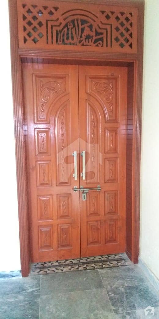 پارک روڈ اسلام آباد میں 5 کمروں کا 6 مرلہ مکان 1.29 کروڑ میں برائے فروخت۔