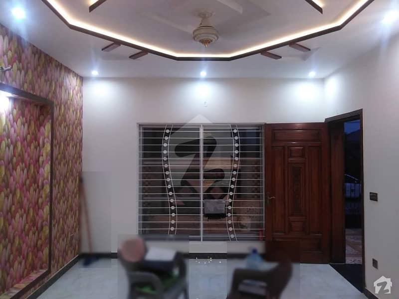 In Model Town Lower Portion Sized 1 Kanal For Rent