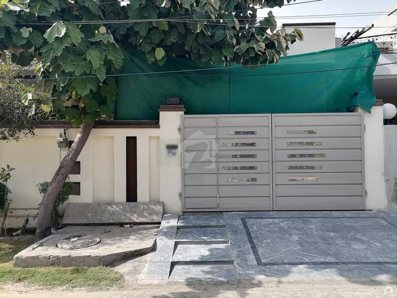 مرغزار آفیسرز کالونی لاہور میں 3 کمروں کا 10 مرلہ مکان 1.63 کروڑ میں برائے فروخت۔