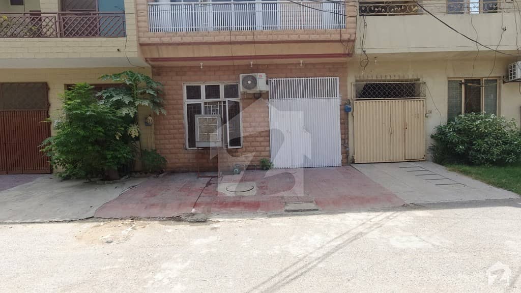 3.5 Marla House Available For Sale In Johar Town