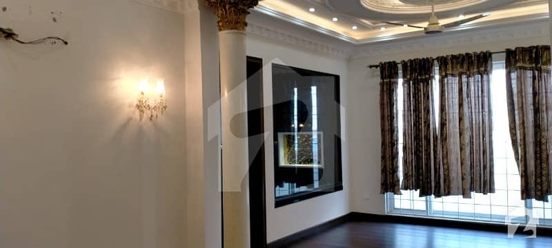 25 Marla Corner Fully Basement Full Furnished Luxury Bungalow For Sale In Y Block Phase 7 Dha Lahore