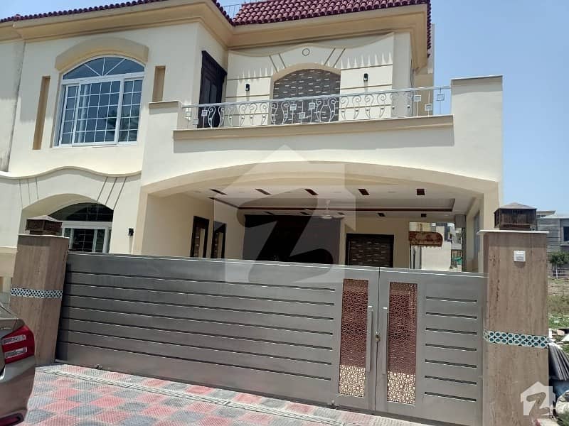 Luxury Interior&excellent Elevation 10 Marla 5bedrooms Brand New House For Sale In Bahria Enclave Islamabad Sector C1