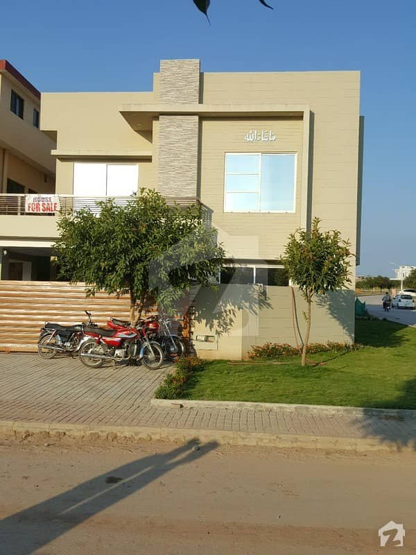 بحریہ ٹاؤن فیز 7 بحریہ ٹاؤن راولپنڈی راولپنڈی میں 6 کمروں کا 12 مرلہ مکان 2.8 کروڑ میں برائے فروخت۔