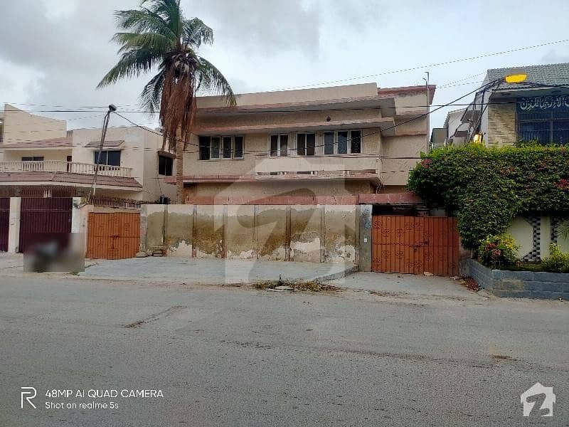 House Of 3600 Square Feet Available In Gulshan-E-Iqbal - Block 18