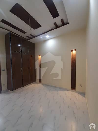 Wapda Town 5 Marla Ful House 4 Bed With Bath Almost New