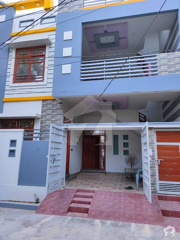 گلشنِ معمار - سیکٹر زیڈ گلشنِ معمار گداپ ٹاؤن کراچی میں 6 کمروں کا 8 مرلہ مکان 2.5 کروڑ میں برائے فروخت۔