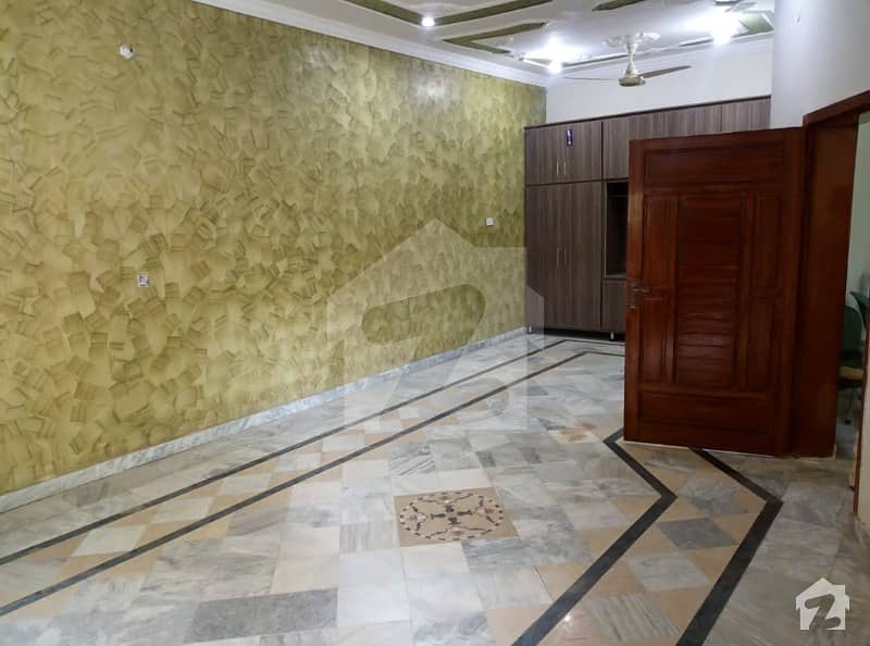 گلشن آباد راولپنڈی میں 4 کمروں کا 10 مرلہ مکان 35 ہزار میں کرایہ پر دستیاب ہے۔