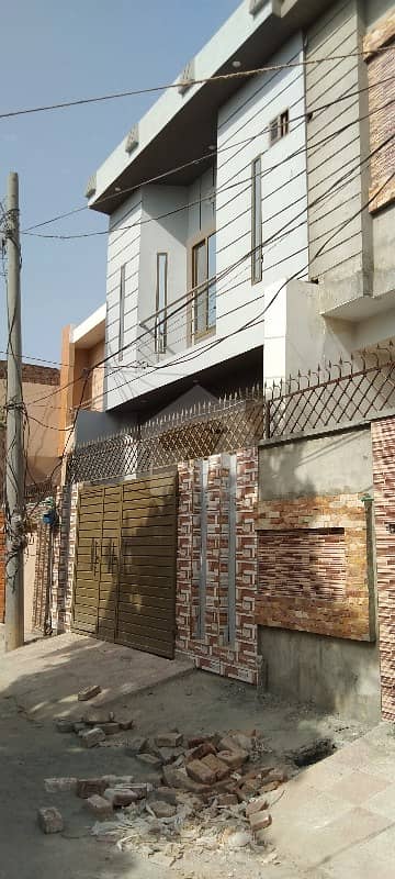 محمود آباد خانیوال روڈ ملتان میں 5 کمروں کا 5 مرلہ مکان 75 لاکھ میں برائے فروخت۔